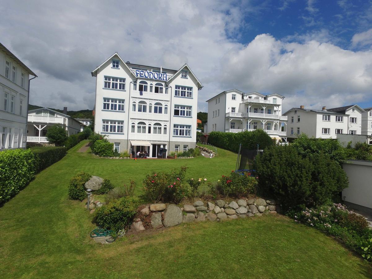 Villa Feodora - Das Haus Mit Dem Einzigartigen Seeblick Сасниц Екстериор снимка